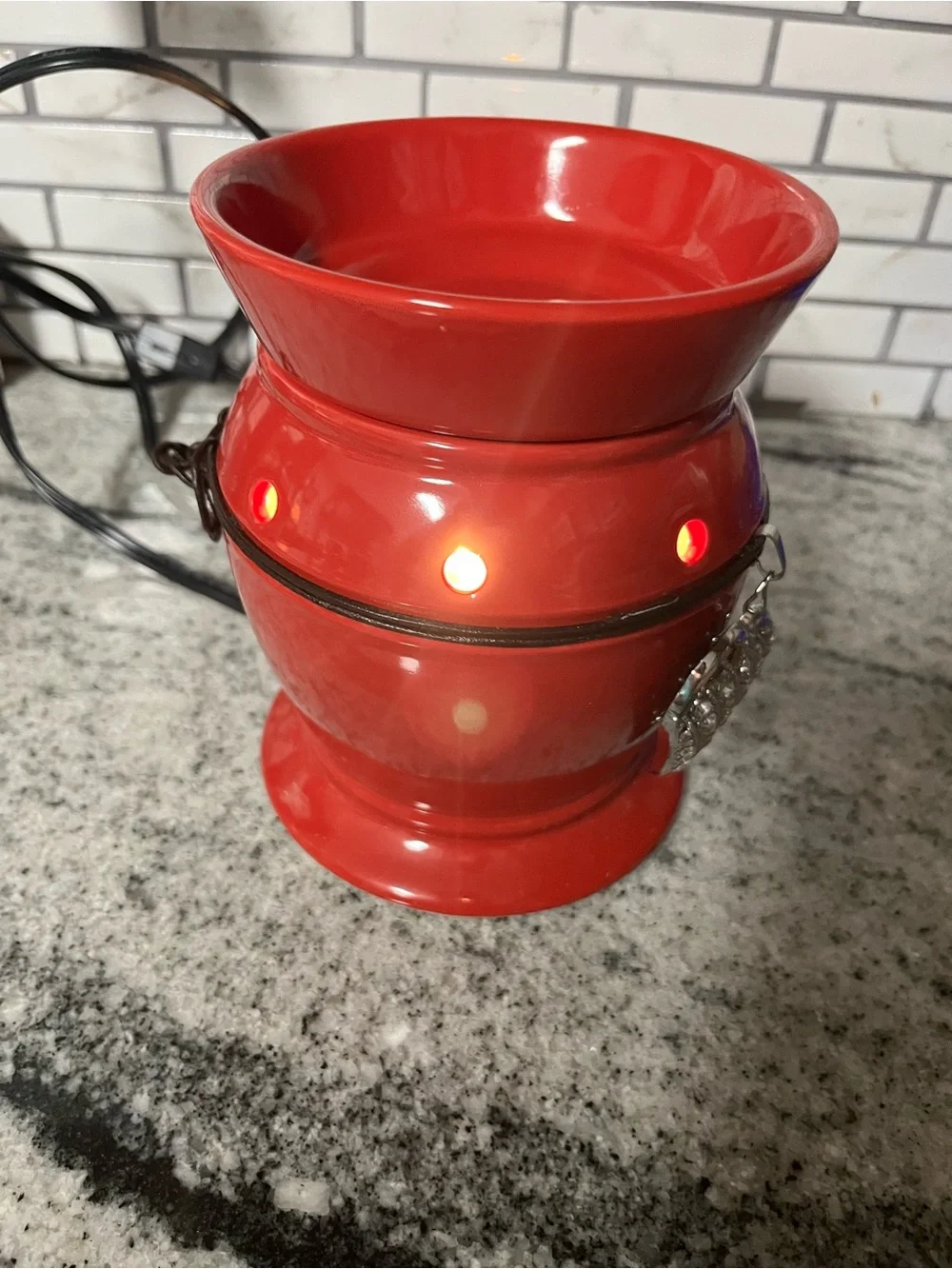 Scentsy glossy red